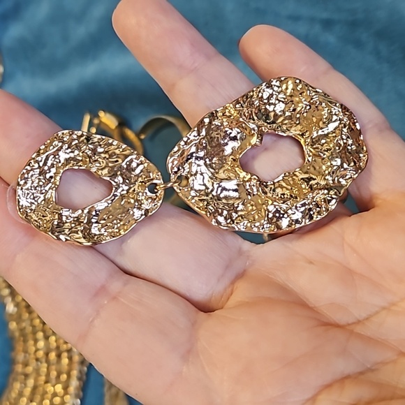 Vintage lot of 8 gold tone pieces of jewelry, faux pearls brooch - Picture 9 of 16